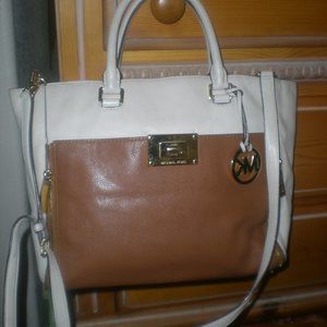 MICHAEL MICHAEL KORS  Jet Set Handbag Shoulder Bag  Leather  Crossbody Tan/Brown